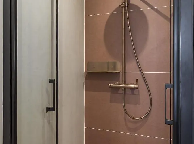 Ms Champs Elysees Avenue