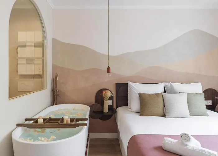 Ms Champs Elysées Avenue *