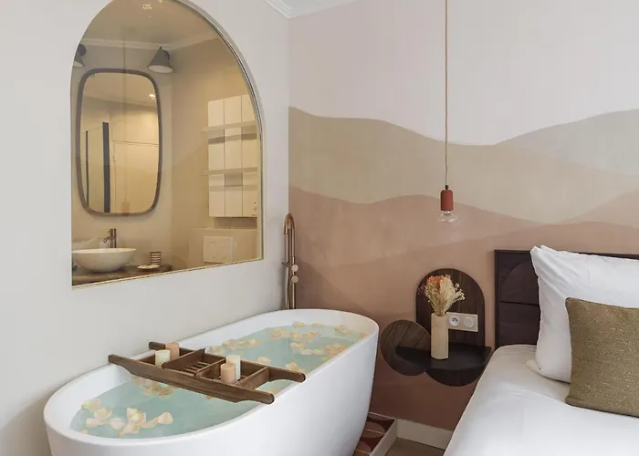 Ms Champs Elysées Avenue * París